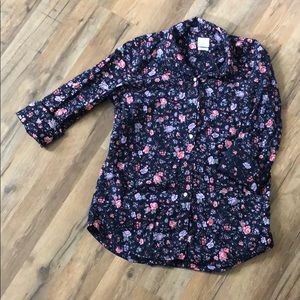 Like new gap fitted button down